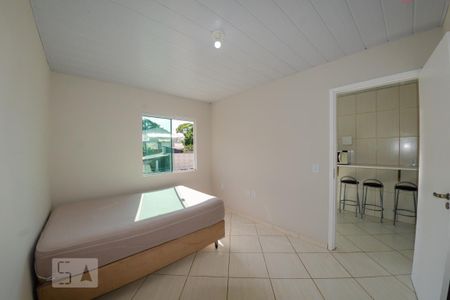 Quarto de casa para alugar com 1 quarto, 50m² em Cachoeira do Bom Jesus Leste, Florianópolis