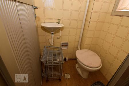 Apartamento para alugar com 65m², 2 quartos e 1 vagaBanheiro de Serviço