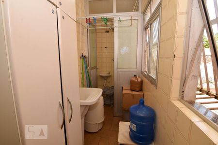 Apartamento para alugar com 65m², 2 quartos e 1 vagaÁrea de Serviço