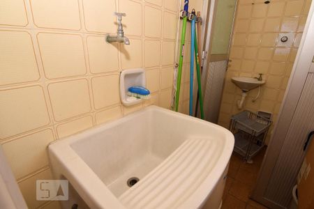 Apartamento para alugar com 65m², 2 quartos e 1 vagaÁrea de Serviço