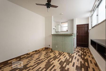 Sala de apartamento para alugar com 1 quarto, 40m² em Méier, Rio de Janeiro
