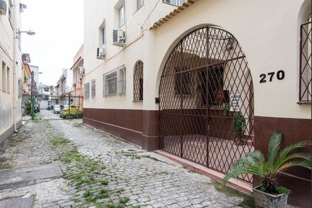 Apartamento à venda com 40m², 1 quarto e sem vaga Apartamento à venda com 40m², 1 quarto e sem vagaEntrada
