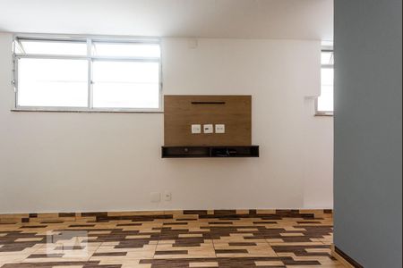 Apartamento à venda com 40m², 1 quarto e sem vaga Apartamento à venda com 40m², 1 quarto e sem vagaSala