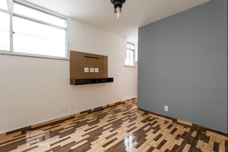 Apartamento à venda com 40m², 1 quarto e sem vaga Apartamento à venda com 40m², 1 quarto e sem vagaSala