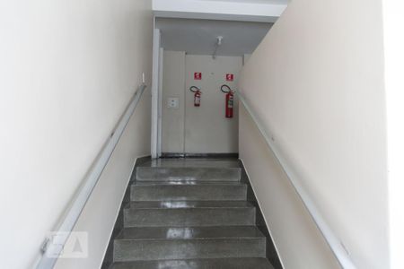 Apartamento à venda com 60m², 2 quartos e 1 vaga Apartamento à venda com 60m², 2 quartos e 1 vagaHall