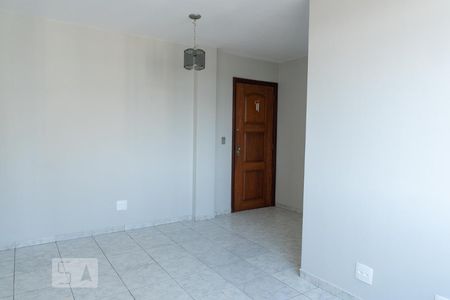 Sala de Apartamento com 2 quartos, 75m² Fonseca