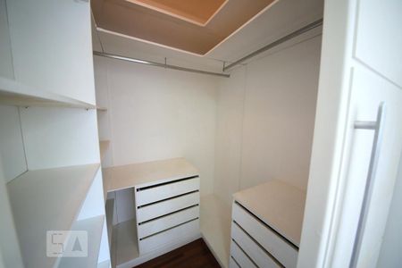 Apartamento para alugar com 106m², 3 quartos e 2 vagasCloset