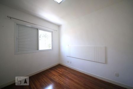 Apartamento para alugar com 106m², 3 quartos e 2 vagasQuarto 2