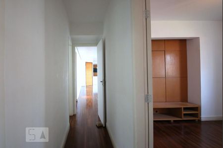 Apartamento para alugar com 106m², 3 quartos e 2 vagasCorredor - Quarto 1