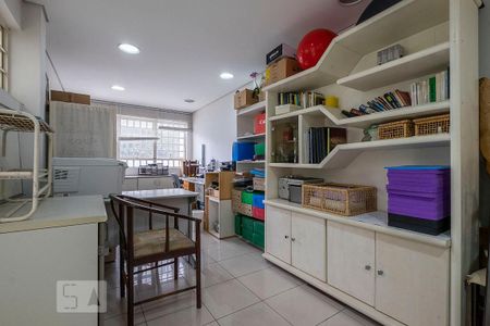 Casa à venda com 150m², 3 quartos e 2 vagasEscritório
