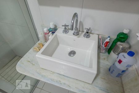 Casa à venda com 150m², 3 quartos e 2 vagasSuíte - Banheiro