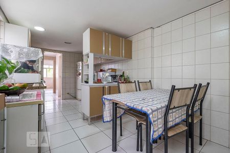 Casa à venda com 150m², 3 quartos e 2 vagasCozinha