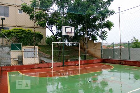 Apartamento para alugar com 42m², 2 quartos e 1 vaga Apartamento para alugar com 42m², 2 quartos e 1 vagaÁrea comum- Quadra esportiva