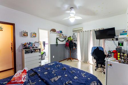 Casa à venda com 426m², 3 quartos e 3 vagasSuite 2