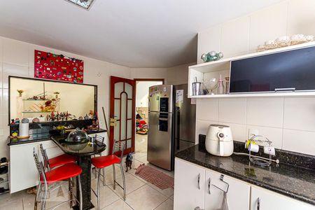 Casa à venda com 426m², 3 quartos e 3 vagasCozinha 