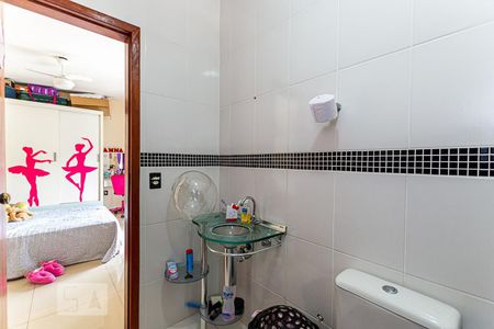 Casa à venda com 426m², 3 quartos e 3 vagasBanheiro da Suite 1