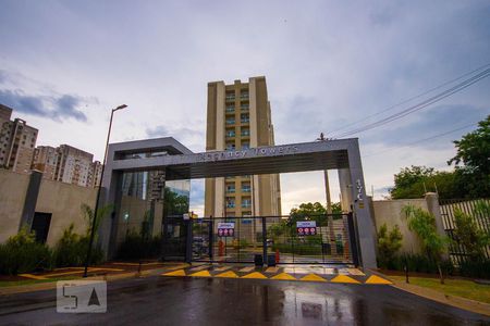 Apartamento para alugar com 45m², 2 quartos e 1 vagaFachada