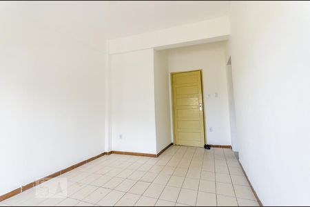Sala de apartamento para alugar com 1 quarto, 55m² em Boca do Rio, Salvador