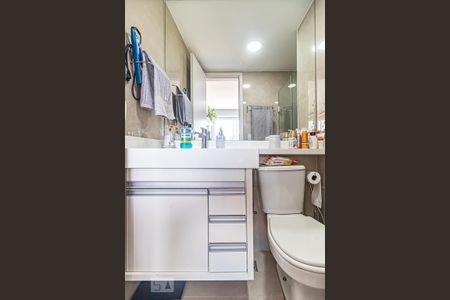 Apartamento à venda com 80m², 3 quartos e 1 vaga Apartamento à venda com 80m², 3 quartos e 1 vagaBanheiro da Suíte 2