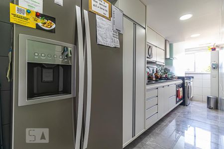 Apartamento à venda com 80m², 3 quartos e 1 vaga Apartamento à venda com 80m², 3 quartos e 1 vagaCozinha e Área de Serviço