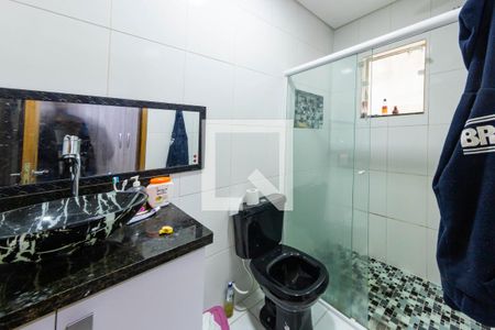 Casa à venda com 350m², 4 quartos e 3 vagasBanheiro do Quarto 1