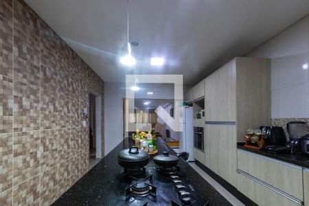 Casa à venda com 350m², 4 quartos e 3 vagasCozinha