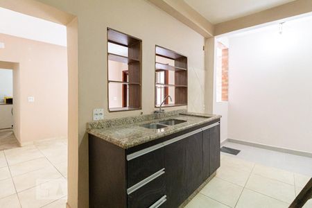 Casa à venda com 300m², 3 quartos e 1 vaga Casa à venda com 300m², 3 quartos e 1 vagaCozinha