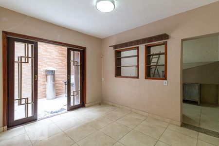 Casa à venda com 300m², 3 quartos e 1 vaga Casa à venda com 300m², 3 quartos e 1 vagaCozinha