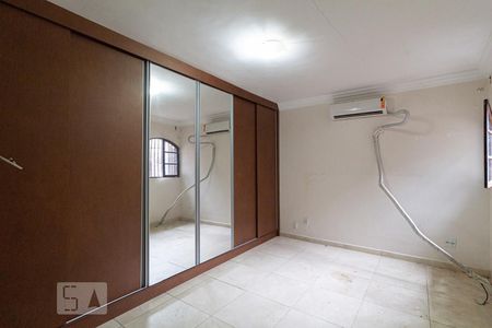 Quarto 1 de casa à venda com 3 quartos, 300m² em Pestana, Osasco