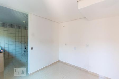 Sala de casa para alugar com 2 quartos, 50m² em Vila Buenos Aires, São Paulo