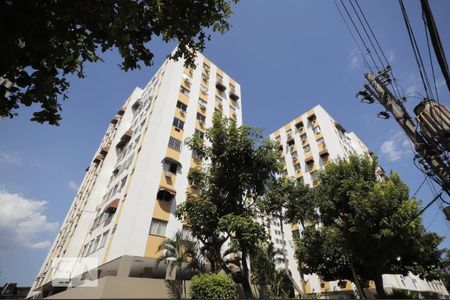 Apartamento à venda com 52m², 2 quartos e 1 vaga Apartamento à venda com 52m², 2 quartos e 1 vagaFachada