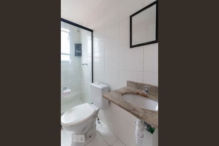 Apartamento para alugar com 46m², 2 quartos e 1 vaga Apartamento para alugar com 46m², 2 quartos e 1 vagaBanheiro