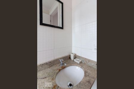 Apartamento para alugar com 46m², 2 quartos e 1 vaga Apartamento para alugar com 46m², 2 quartos e 1 vagaBanheiro