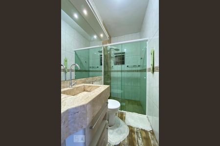 Casa à venda com 215m², 4 quartos e 4 vagasBanheiro do Chalé