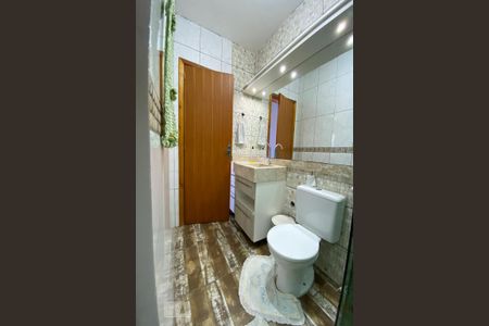 Casa à venda com 215m², 4 quartos e 4 vagasBanheiro do Chalé