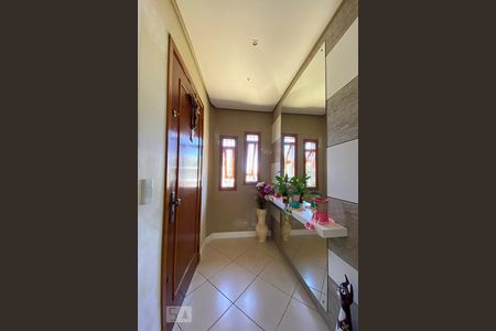 Casa à venda com 215m², 4 quartos e 4 vagasEntrada 