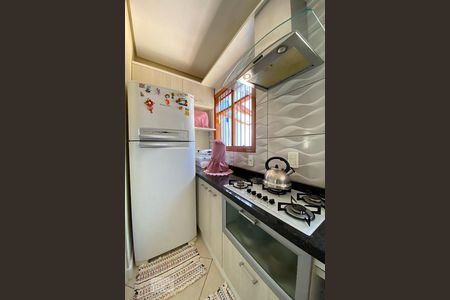 Casa à venda com 215m², 4 quartos e 4 vagasCozinha