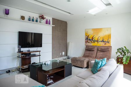 Sala de casa para alugar com 7 quartos, 270m² em Camargos, Belo Horizonte