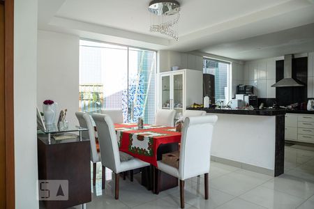 Sala de Jantar de casa para alugar com 7 quartos, 270m² em Camargos, Belo Horizonte