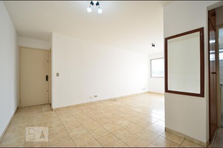 Sala de Apartamento com 2 quartos, 82m² Vila Mascote