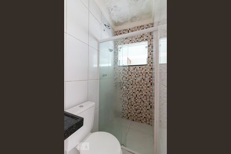 Banheiro de apartamento para alugar com 1 quarto, 48m² em Portal dos Gramados, Guarulhos