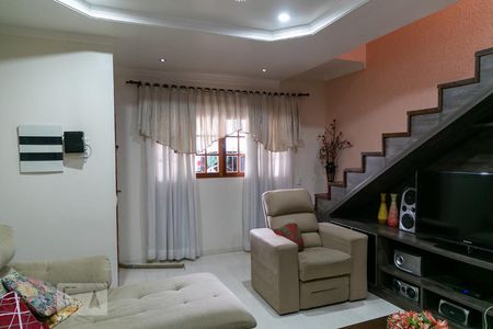 Sala de casa à venda com 4 quartos, 198m² em Jardim do Papai, Guarulhos