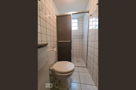 Banheiro de apartamento para alugar com 2 quartos, 59m² em Vila Augusta, Sorocaba