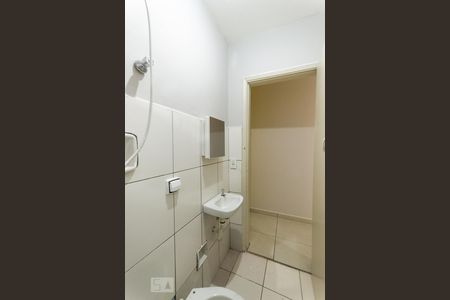 Banheiro de kitnet/studio para alugar com 1 quarto, 30m² em Taboão , Diadema