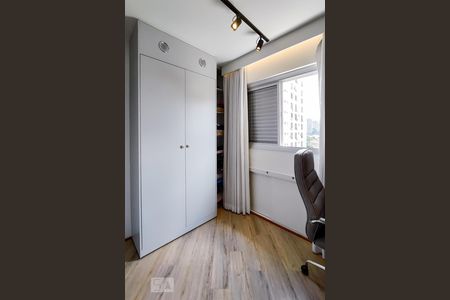 Quarto 1 de apartamento para alugar com 2 quartos, 58m² em Brooklin Novo, São Paulo
