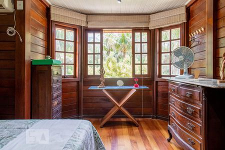 Casa de condomínio à venda com 1000m², 3 quartos e 5 vagas Casa de condomínio à venda com 1000m², 3 quartos e 5 vagasQuarto 3