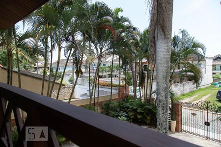 Casa de condomínio à venda com 1000m², 3 quartos e 5 vagas Casa de condomínio à venda com 1000m², 3 quartos e 5 vagasVaranda