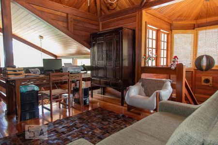 Casa de condomínio à venda com 1000m², 3 quartos e 5 vagas Casa de condomínio à venda com 1000m², 3 quartos e 5 vagasSala