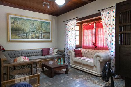 Casa de condomínio à venda com 1000m², 3 quartos e 5 vagas Casa de condomínio à venda com 1000m², 3 quartos e 5 vagasSala