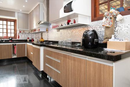 Casa de condomínio à venda com 1000m², 3 quartos e 5 vagas Casa de condomínio à venda com 1000m², 3 quartos e 5 vagasCozinha